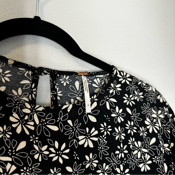 Free People Jessie Ditsy Floral Midi Dress Black White Size 4 Women’s Viscose - Picture 7 of 12